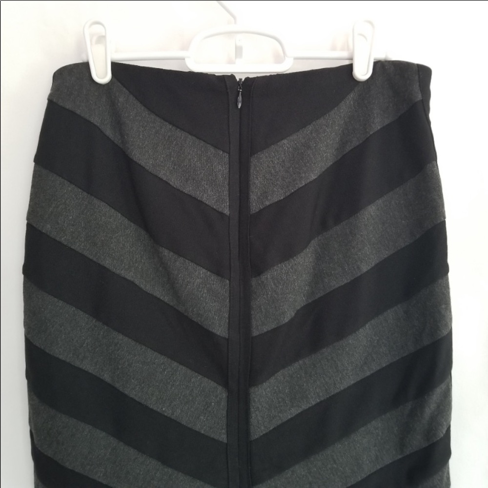 Whbm Black And Grey Print, Perfect Condition S 8 - image 3